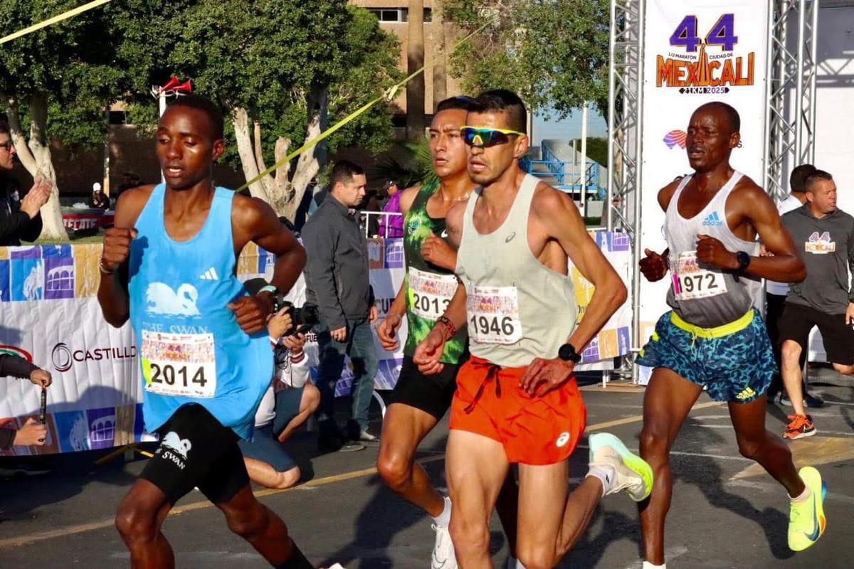 Brenda Flores y José Almaguer se presentan en el Medio Maratón de Zapopan