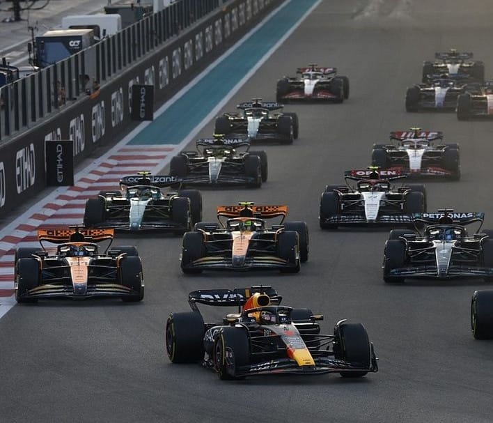 México recibe el premio por la mejor inauguración de la F1