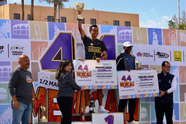 Triunfos de Natali Mendoza y Emmanuel Reyes en el Medio Maratón de Mexicali