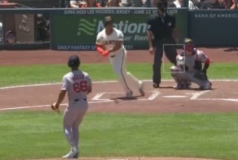 San Francisco venció 3-2 a Boston